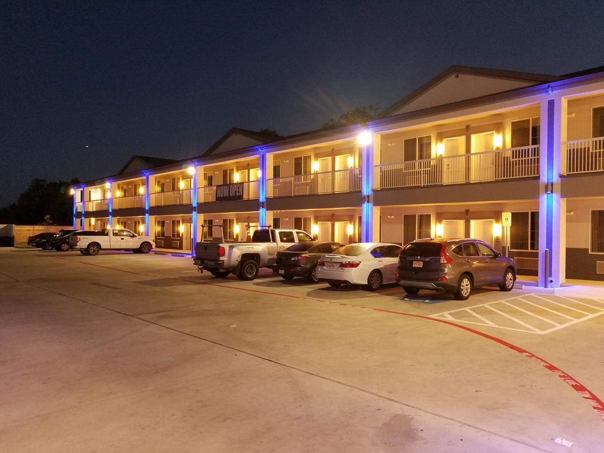 Hotel Palace Blue Tomball Parkway Houston